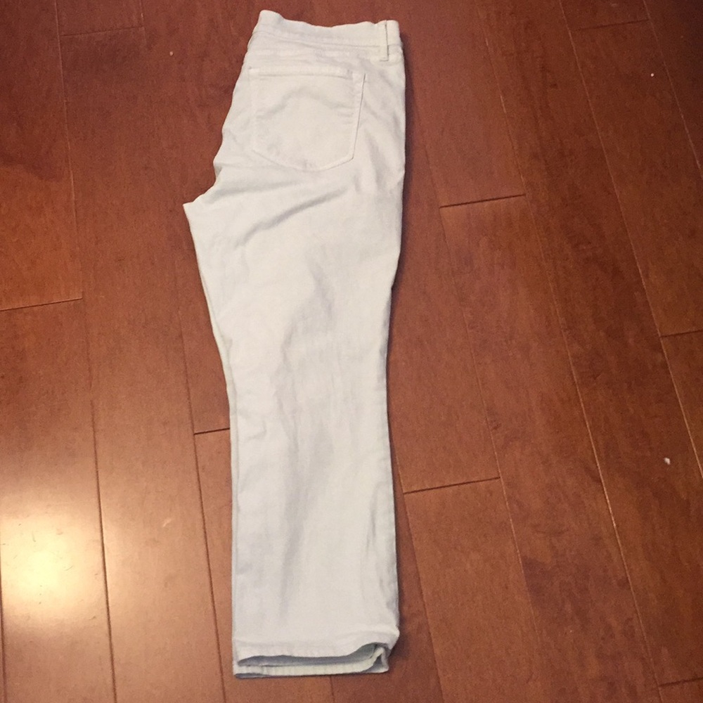 Loft Mint modern kick crop jeans. Size 29/8 petite